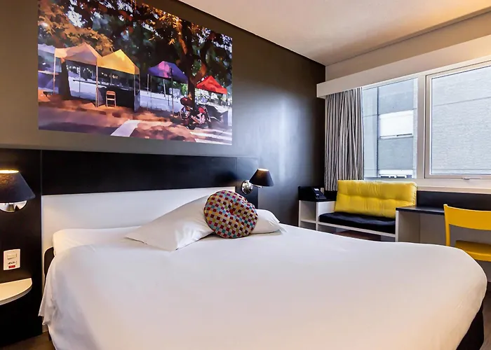 Hotel Ibis Styles Centro - Proximo Rodoviaria, Araujo Vianna E Hospitais 3*